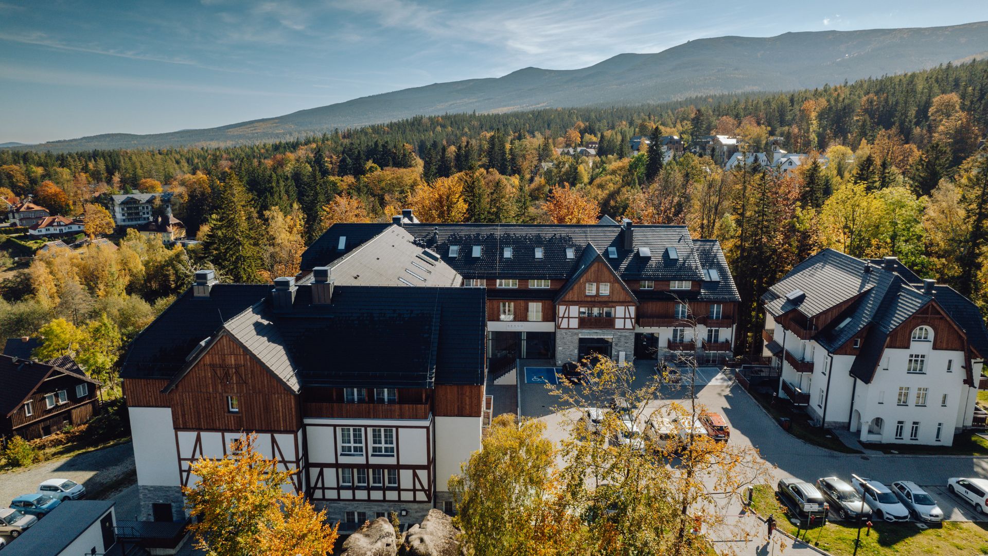 Hotel Bergo jesienią
